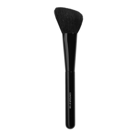 chanel contour brush 14|LES PINCEAUX DE CHANEL Contouring Brush N°109.